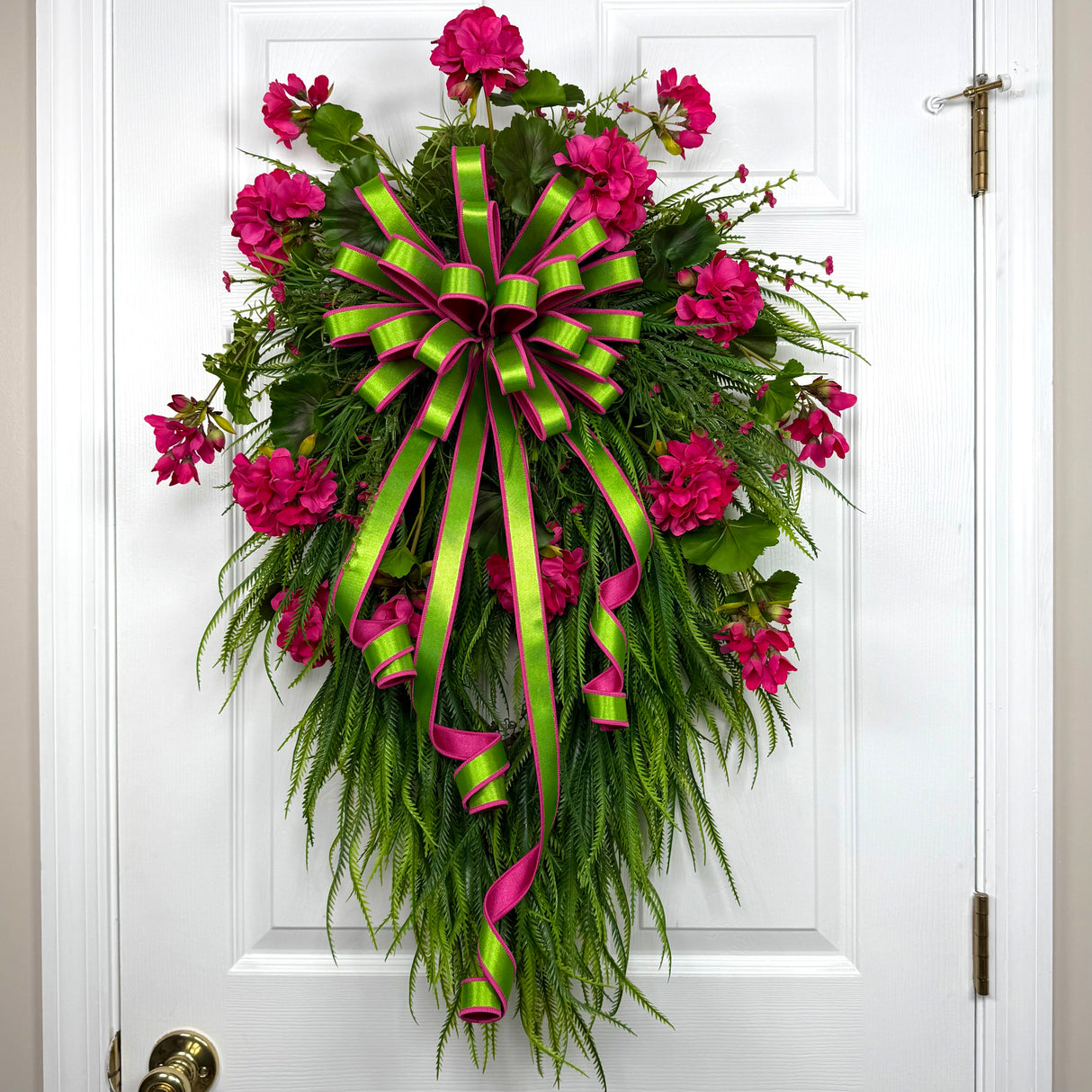 Hot Pink Summer Geranium Wreath (Completed Design)