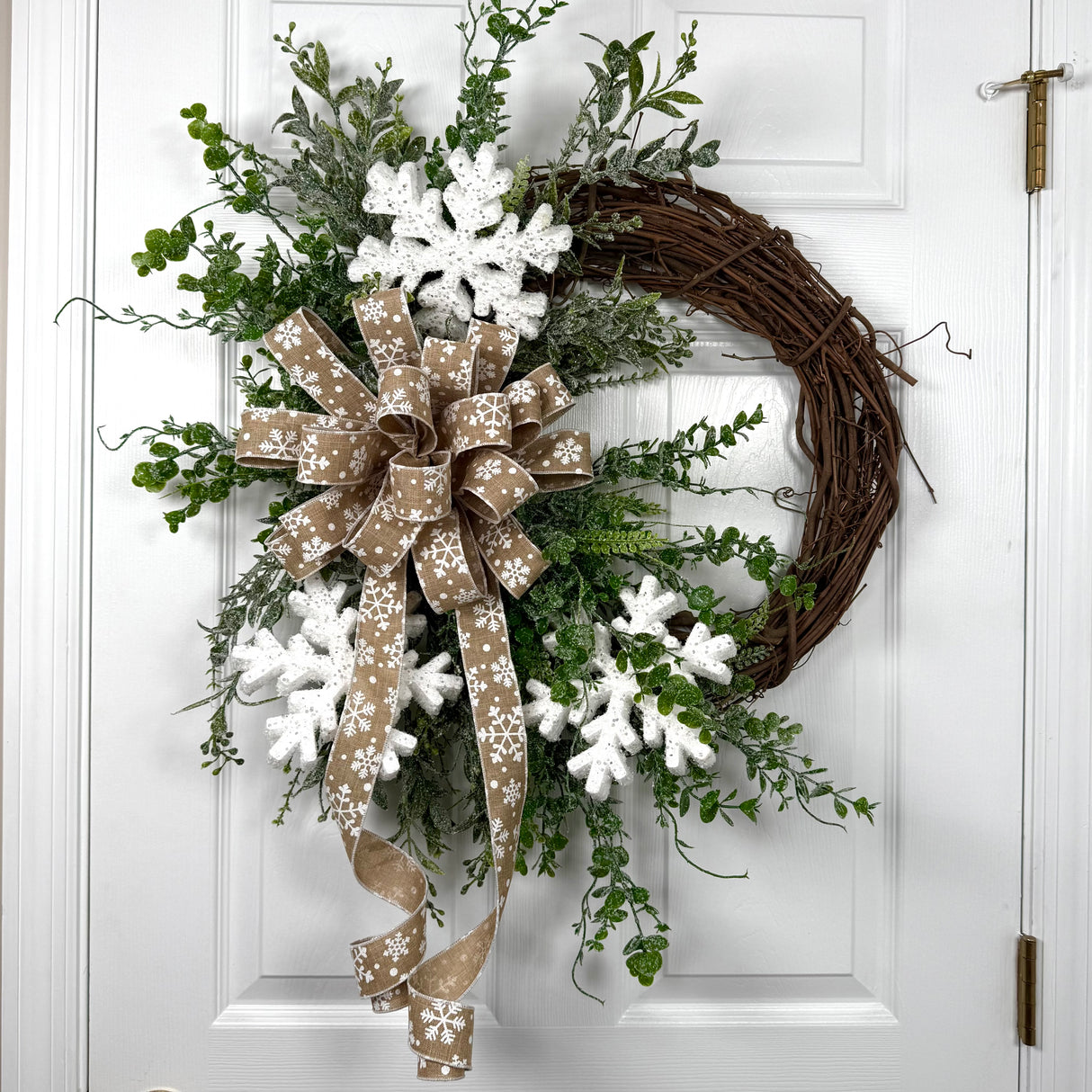 Snowflake Winter Wreath (Completed Design)