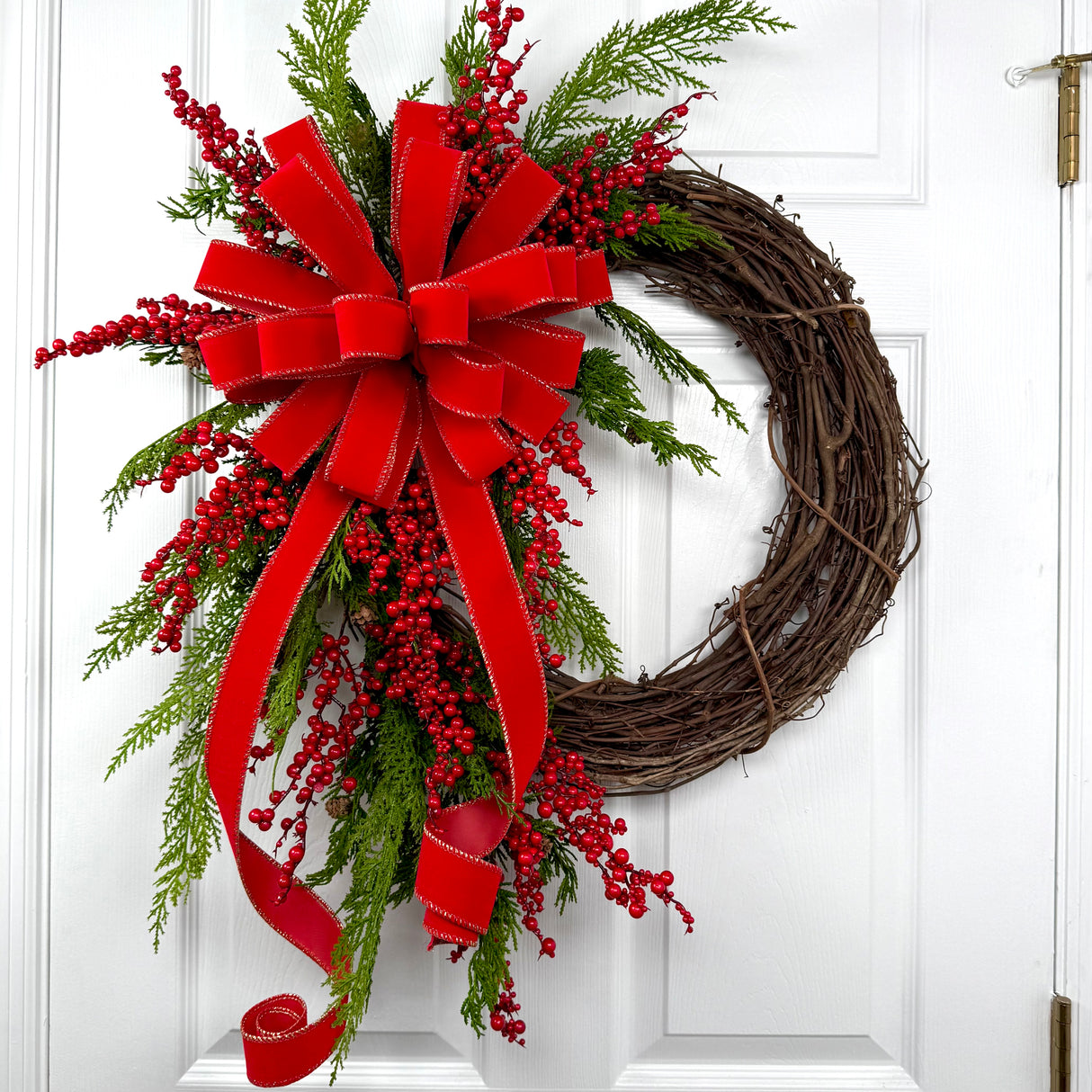 Red Berry Velvet Wreath Kit