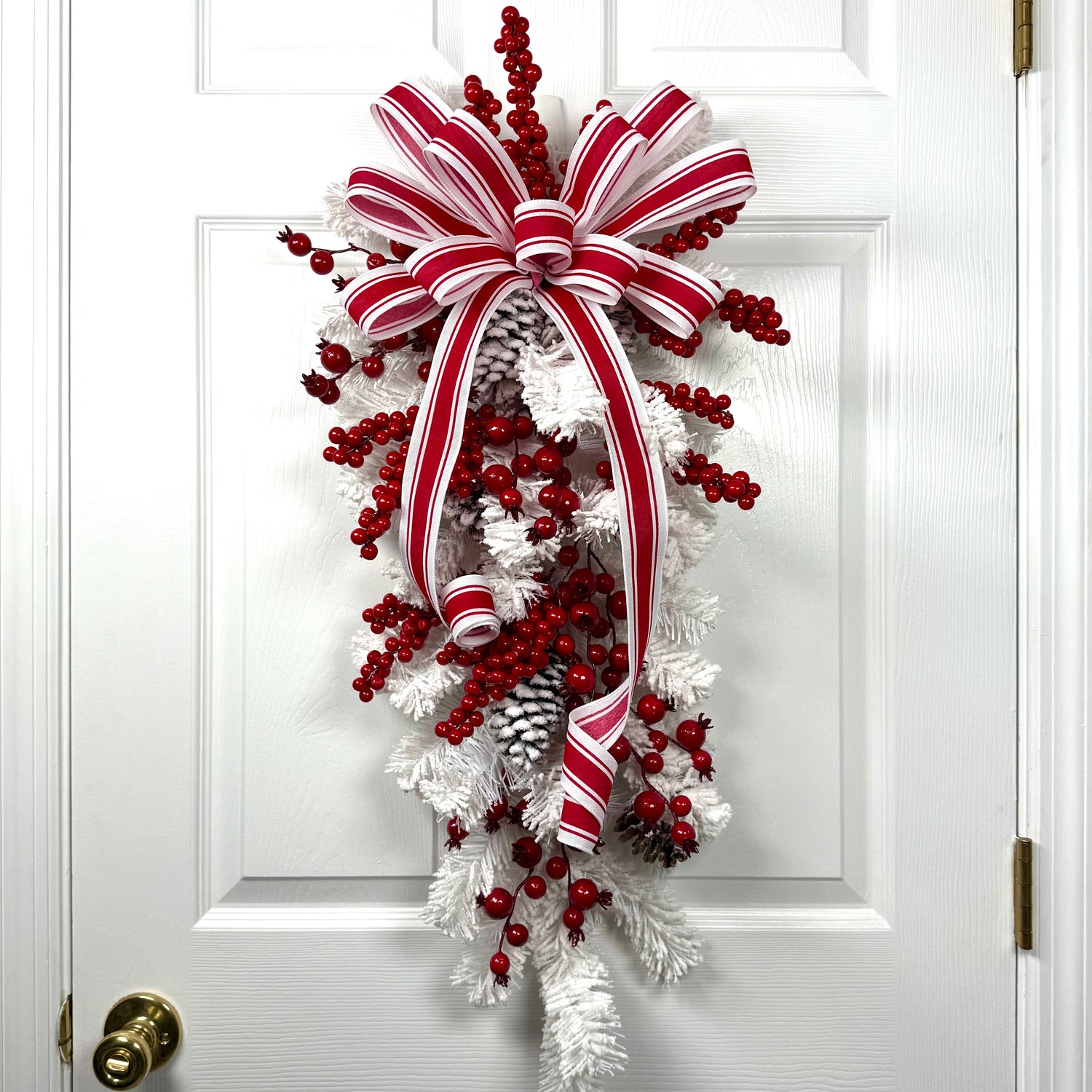 Snowy Teardrop Wreath Kit