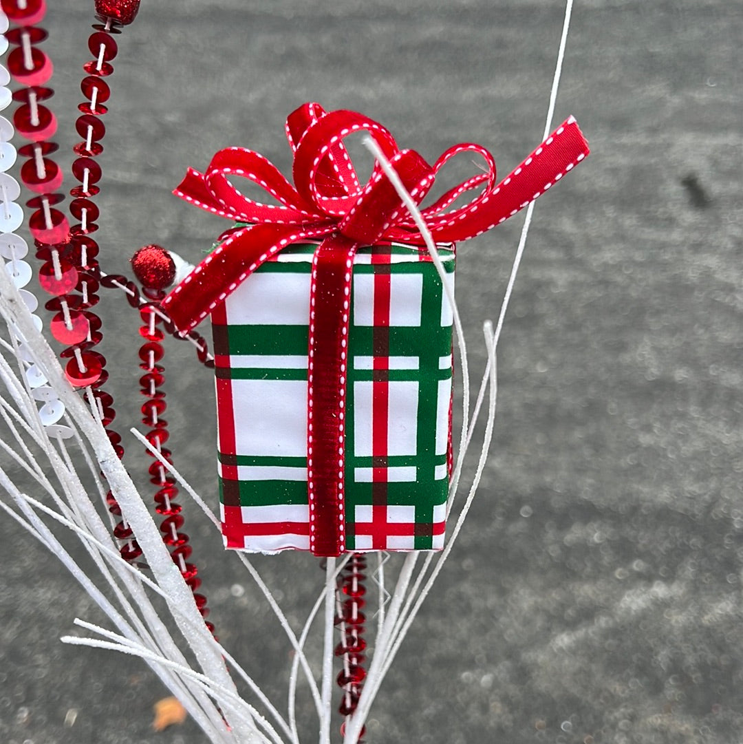 32"L Plaid Gift Box Spray