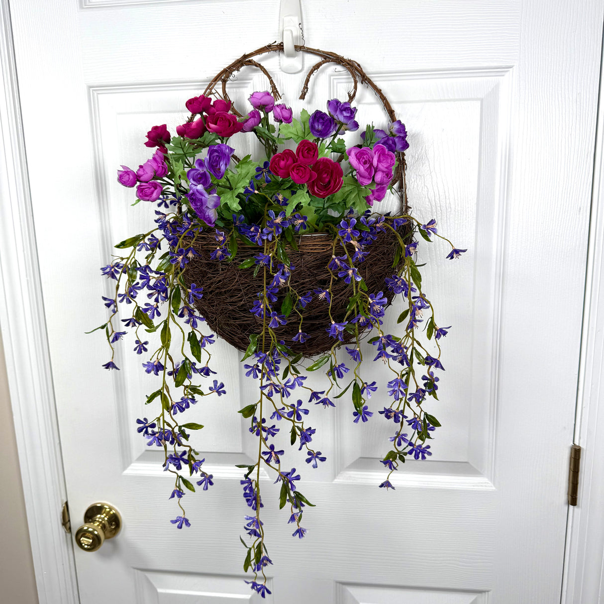 Purple Ranunculus Vine Basket Kit