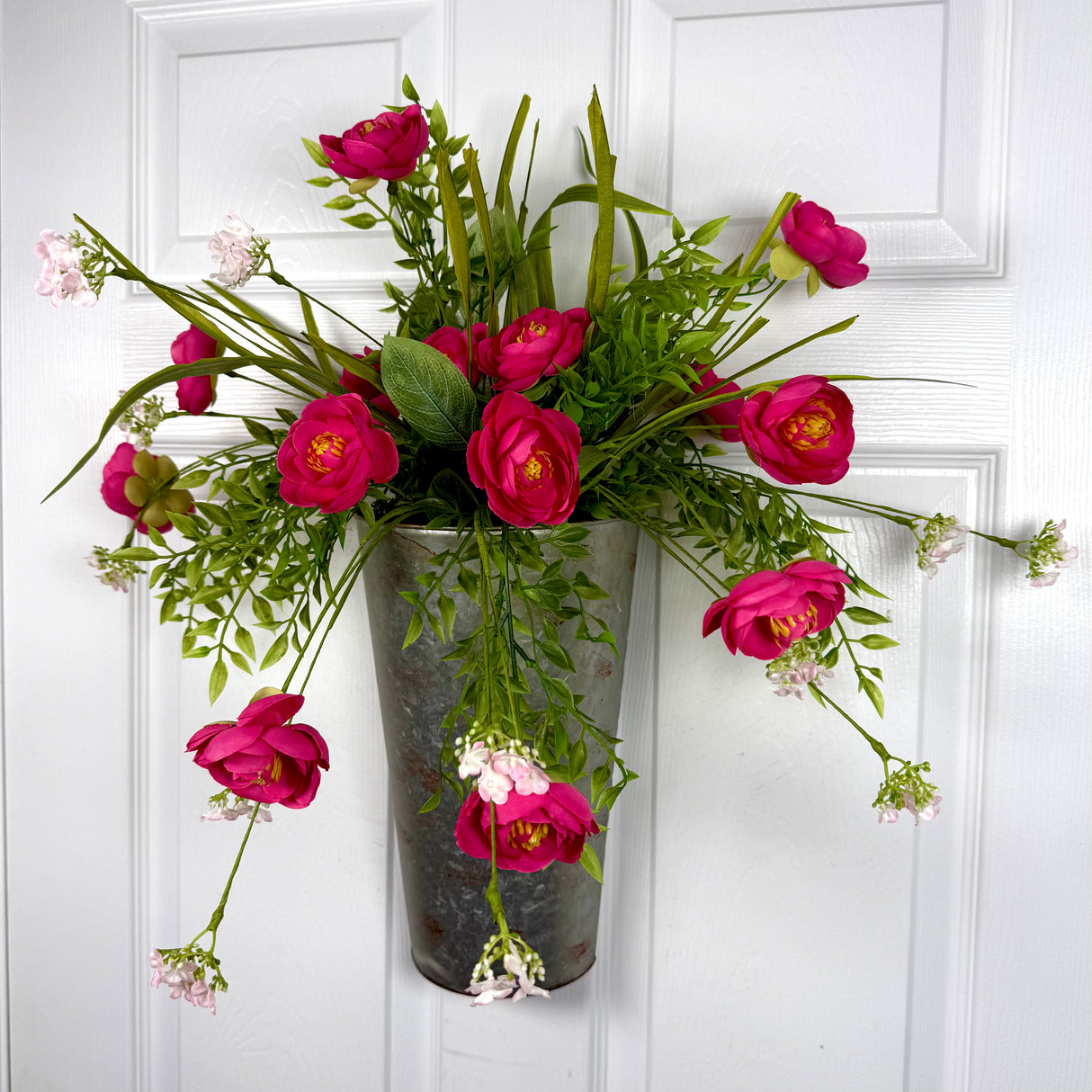 Ranunculus Wall Vase Kit