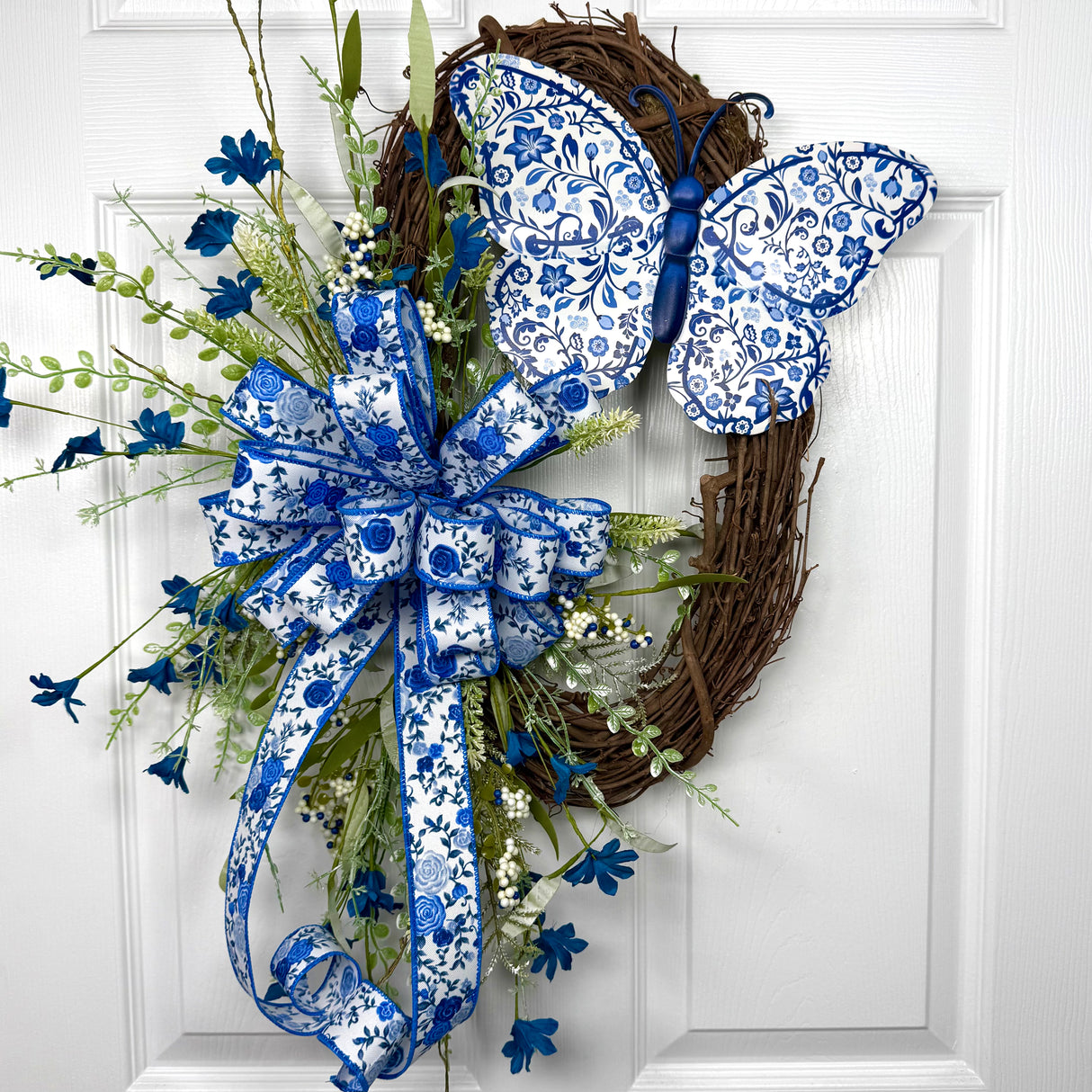 Chinoiserie Butterfly Wreath (Completed Design)