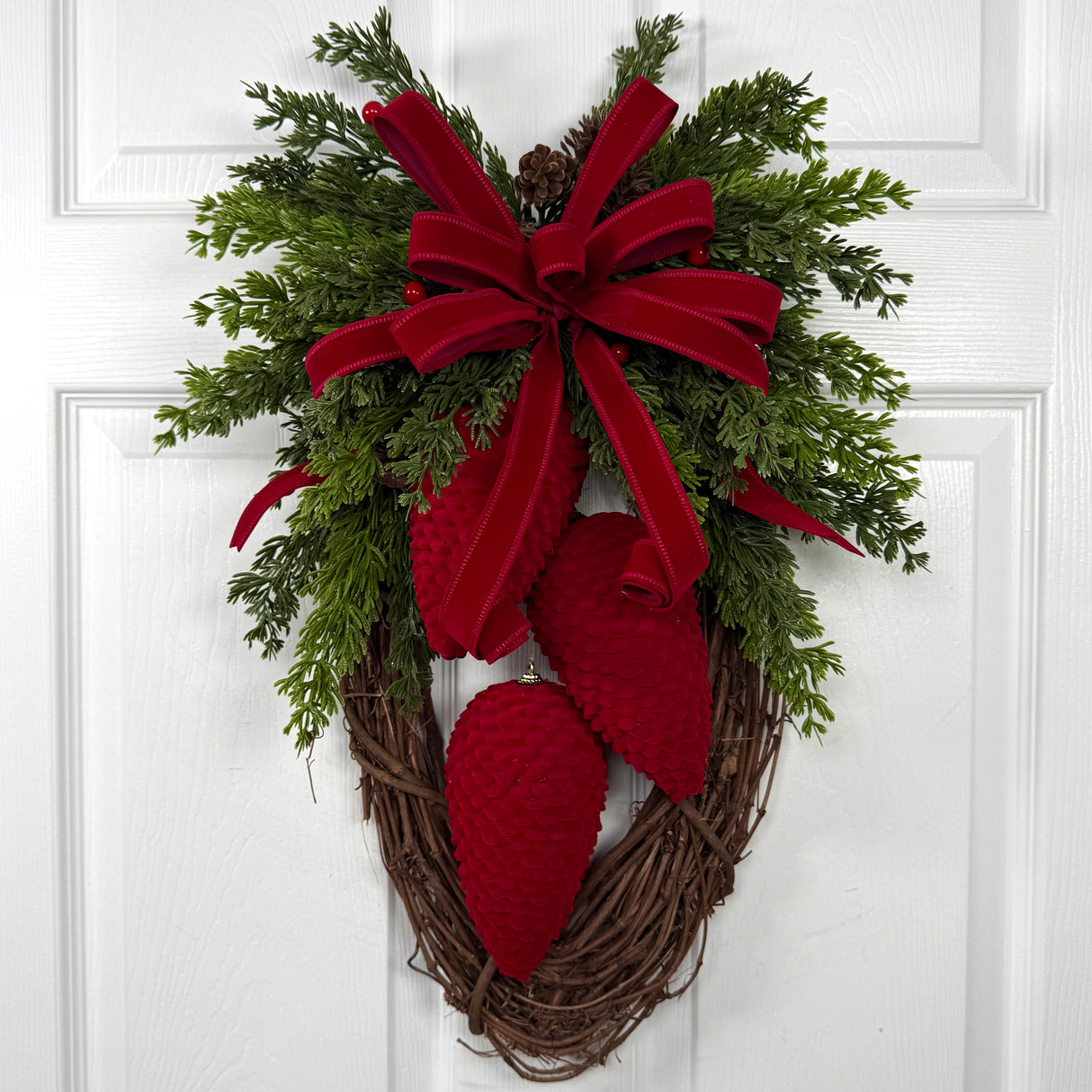 Red Velvet Pinecone Wreath Kit