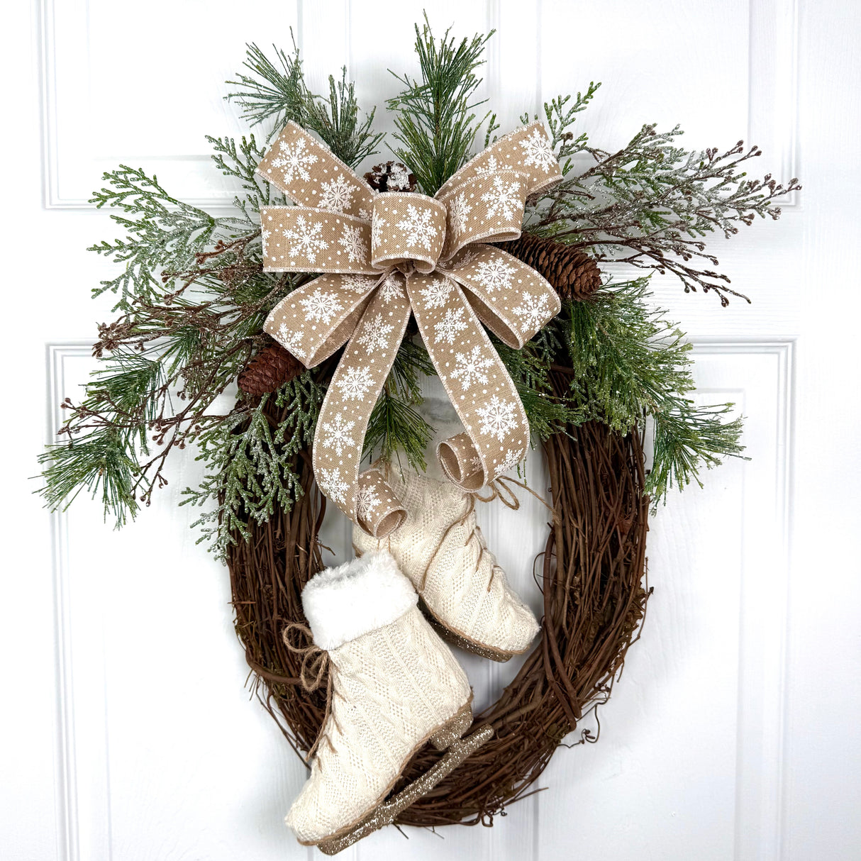 White Skates Pine Wreath Kit