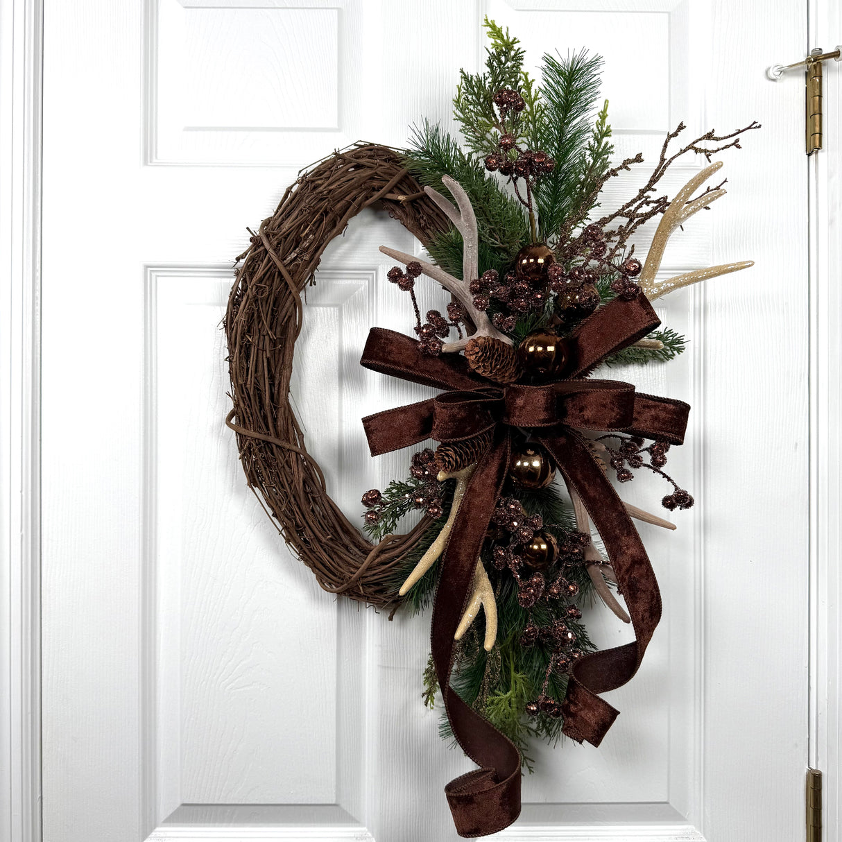 Brown Berry Antler Wreath Kit