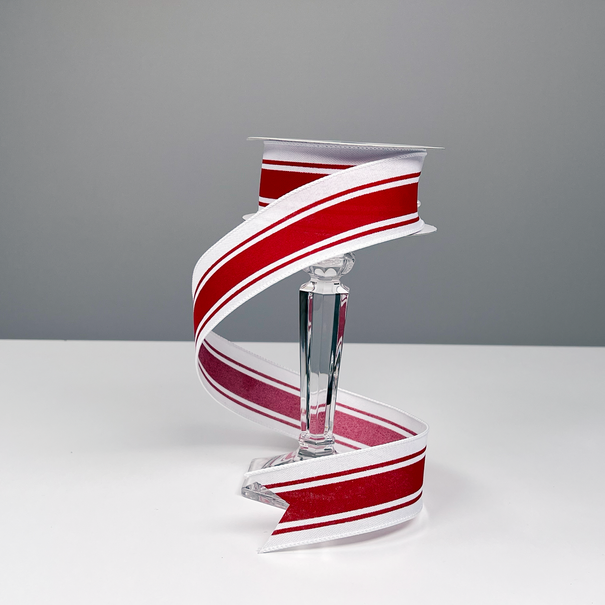 Red & White Floral Wreath Kit