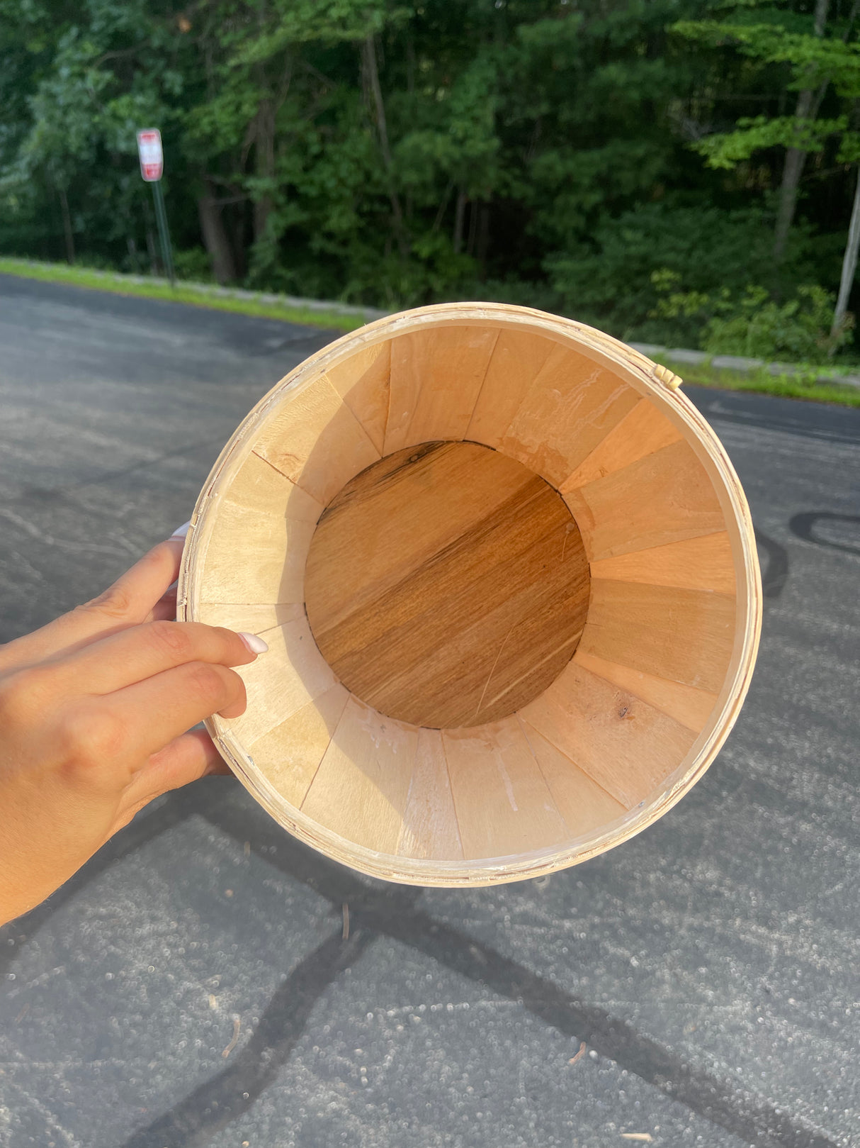 8.25" DIA X 6.25"H Woodchip Basket
