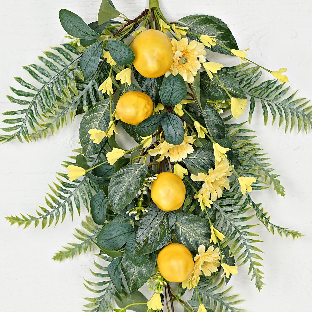 Lemon Daisy Fern Teardrop (24")