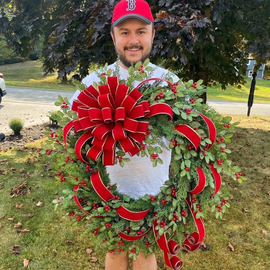 Holly Red Velvet Wreath (Completed Design)