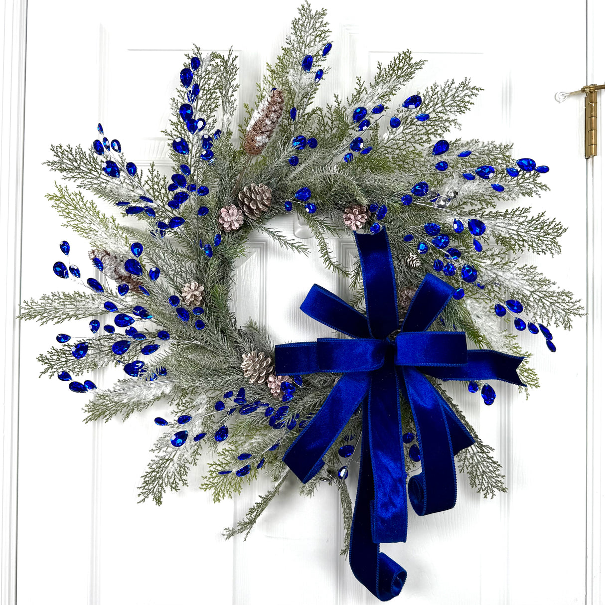 Blue Gem Velvet Wreath
