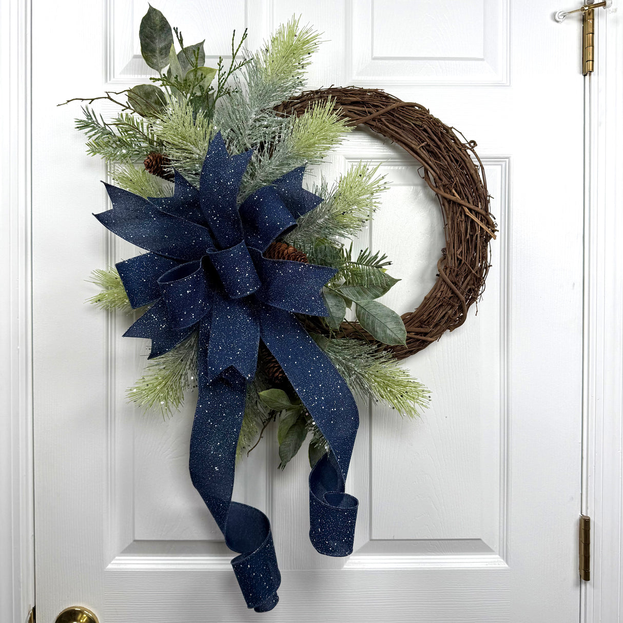 Navy Blue Pinecone Wreath Kit