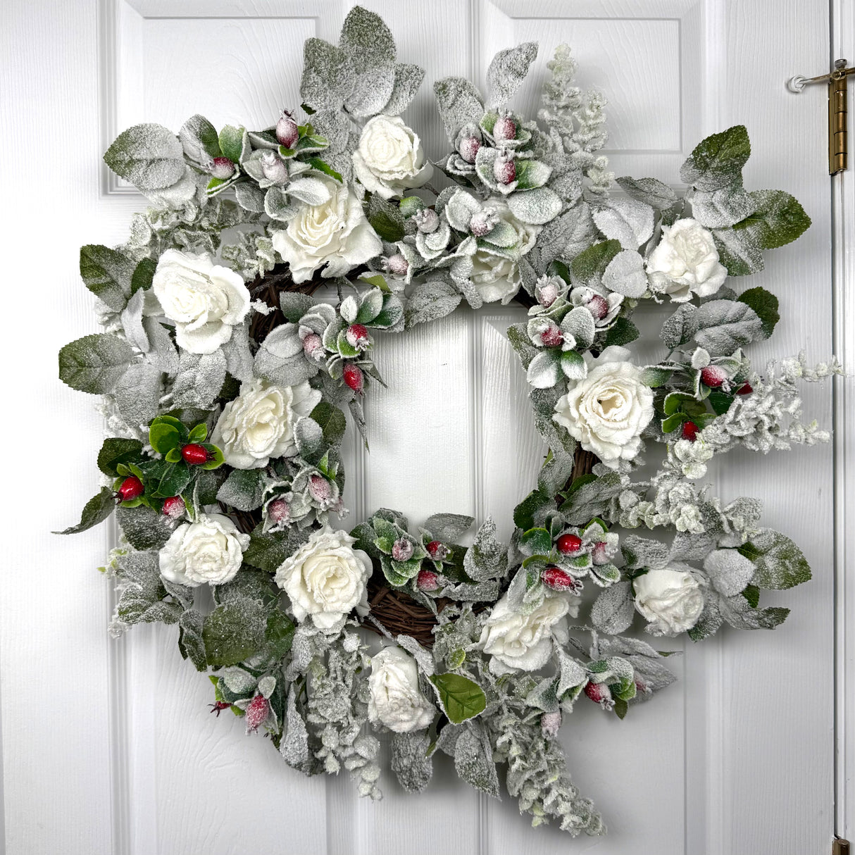 Snowy White Rose Wreath Kit