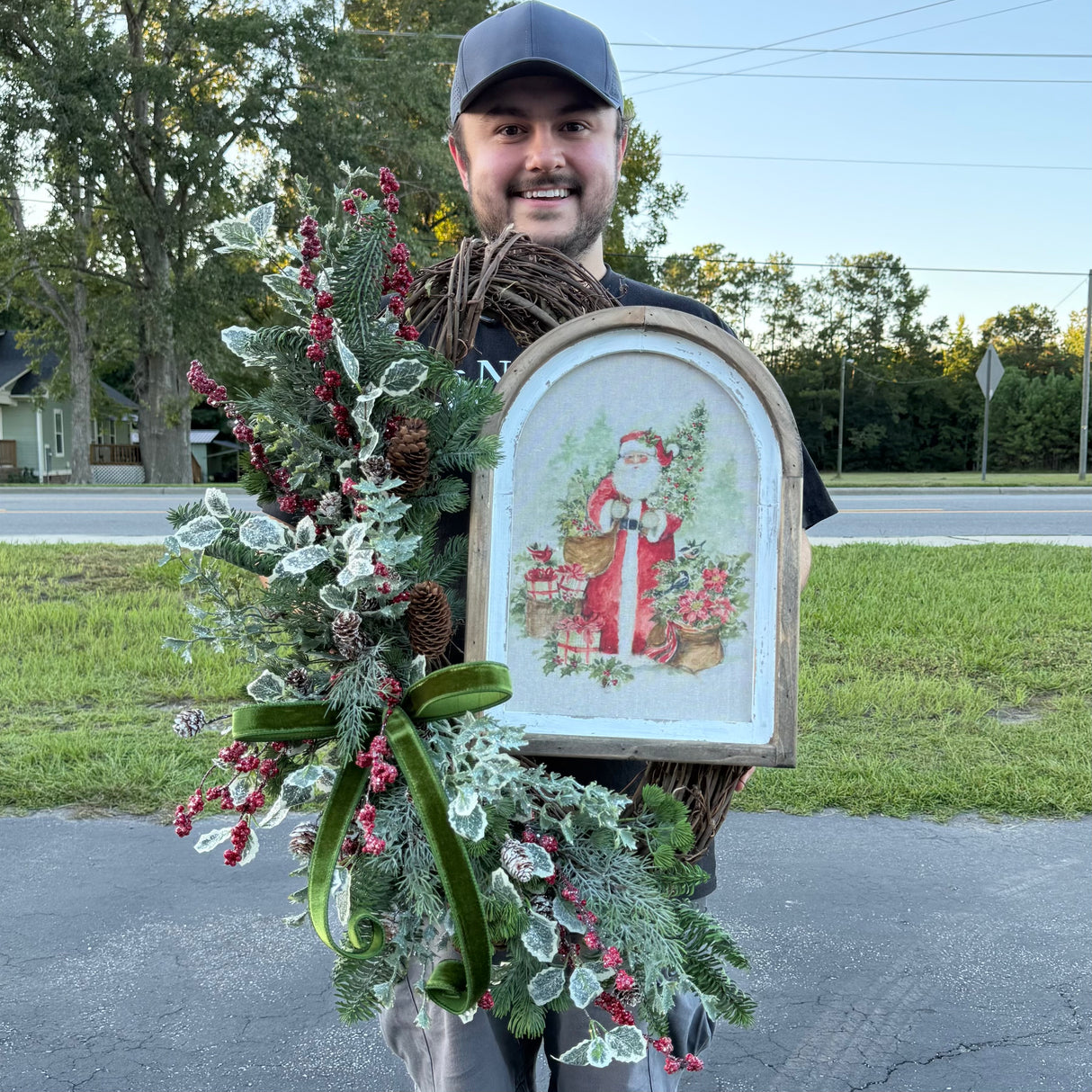 Vintage Santa Oval Christmas Wreath