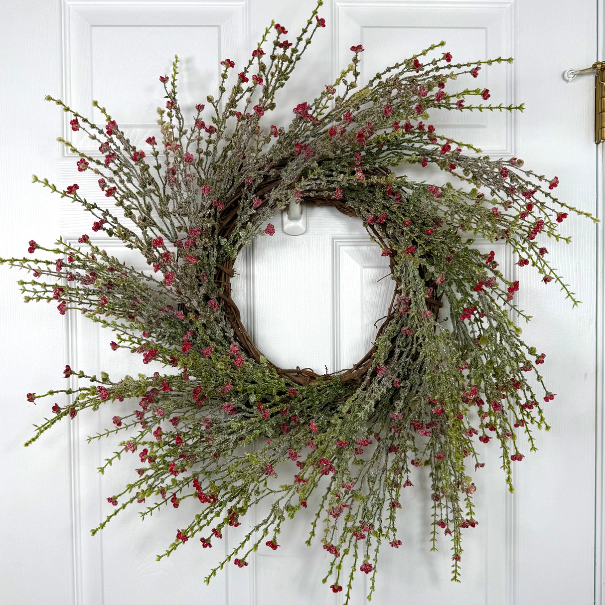 Frosted Winter Red Flower Wreath (Completed Design)
