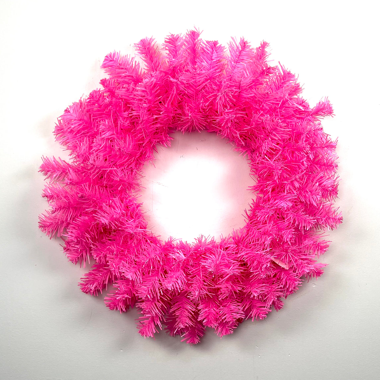 20"DIA Pine Wreath (Pink)