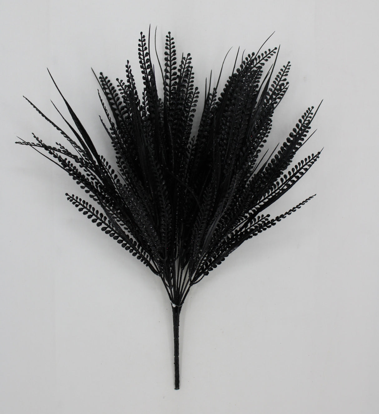 20" Plastic Button Fern (Black)