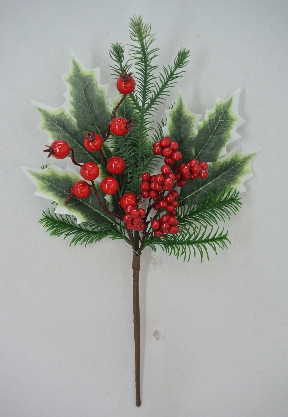 Pine Holly Wreath Kit