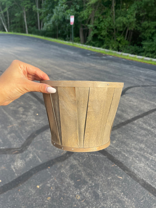 8.25" DIA X 6.25"H Woodchip Basket