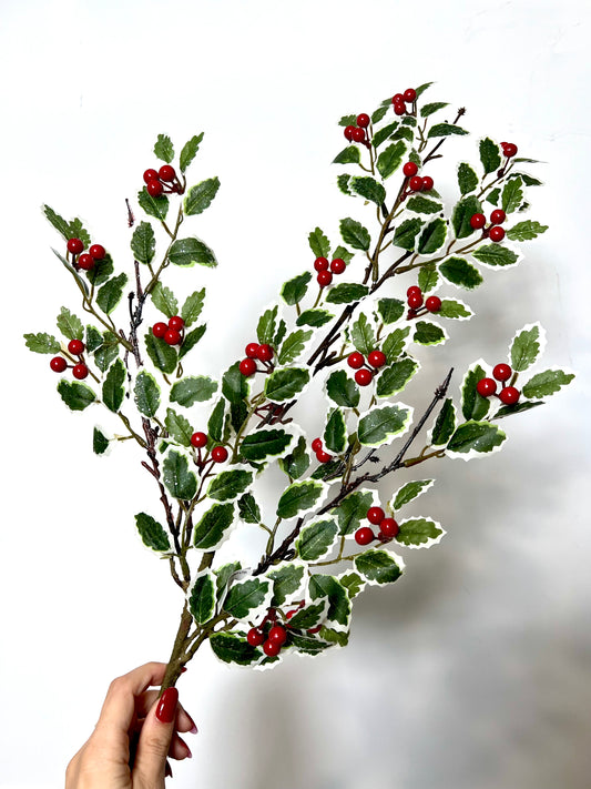 30In. Iced Holly Sp W/Berry