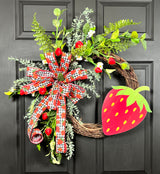 Strawberry Wreath Kit